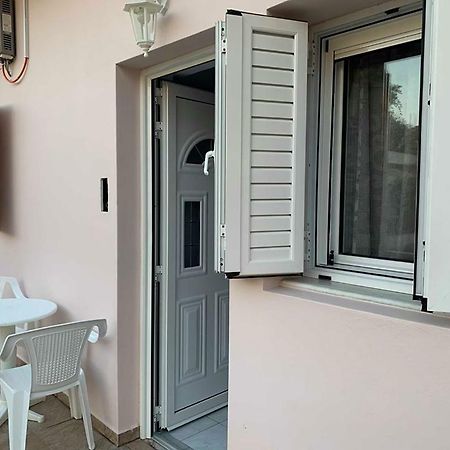 Gardenia Rooms 伊拉克利翁 外观 照片