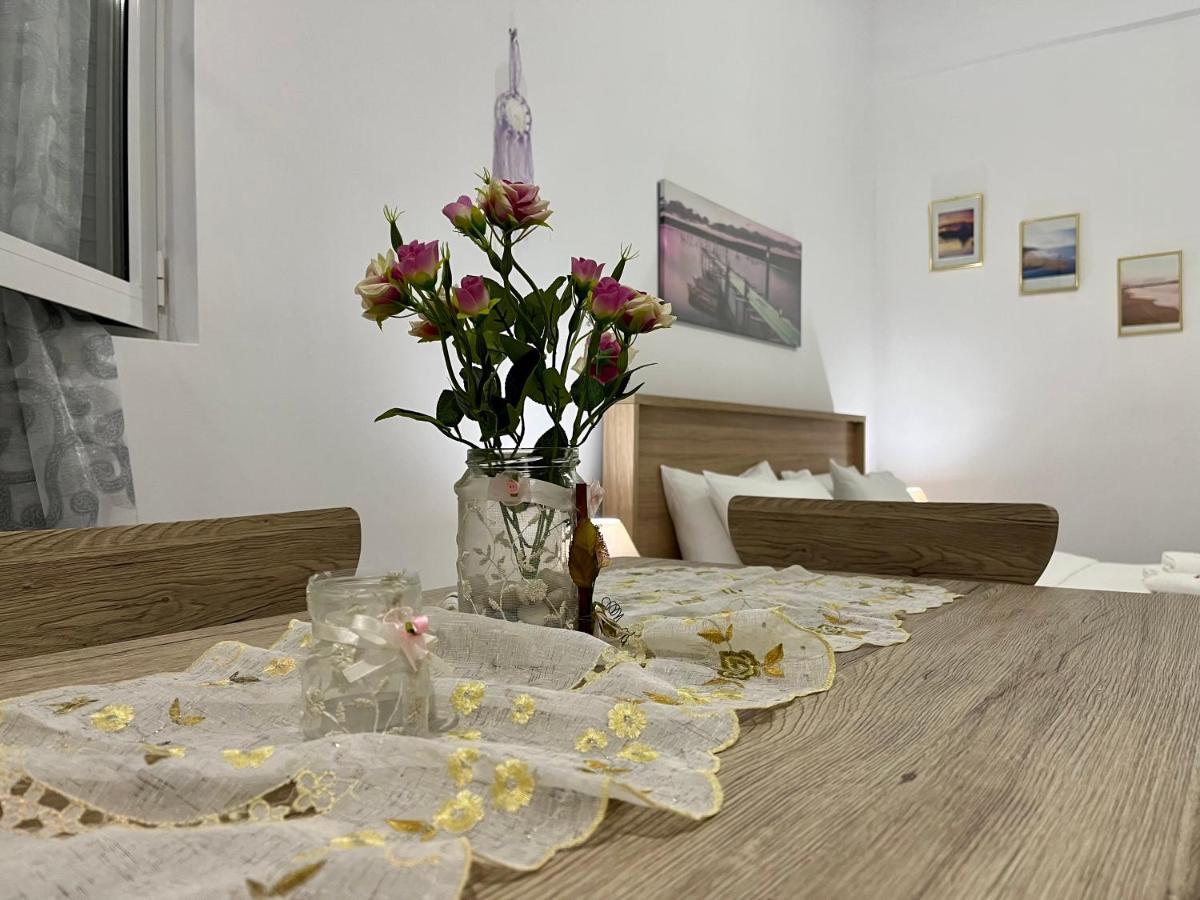 Gardenia Rooms 伊拉克利翁 外观 照片