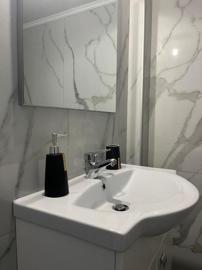 Gardenia Rooms 伊拉克利翁 外观 照片