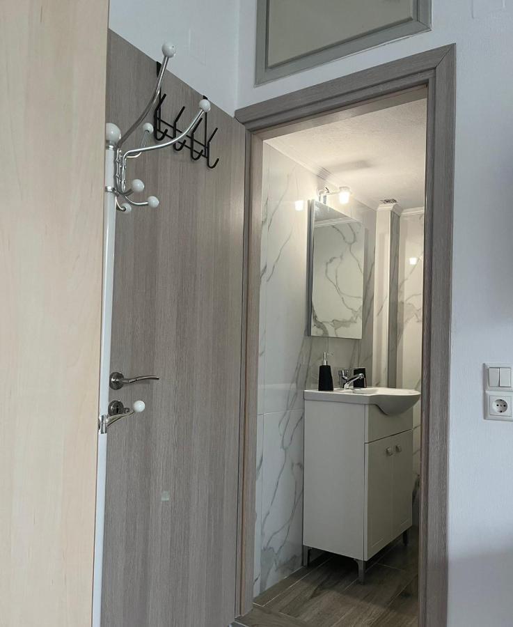 Gardenia Rooms 伊拉克利翁 外观 照片